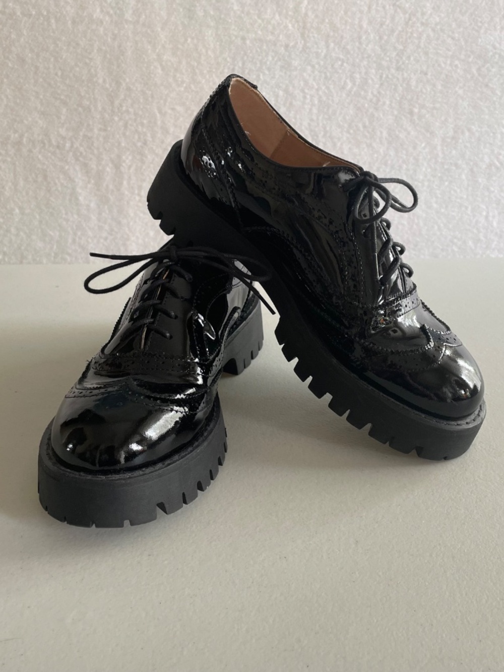 Steve Madden Lance Patent Leather Wingtip Platform Oxfords, Size 9